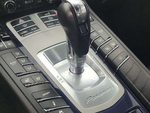 Used 2015 Porsche Panamera 4 AWD/4WD image 23