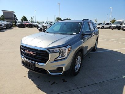 Used 2023 GMC Terrain SLE w/ Driver Convenience Package