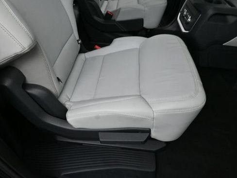 Certified 2025 Ford Expedition Max Platinum w/ Driver's Package AWD/4WD image 27