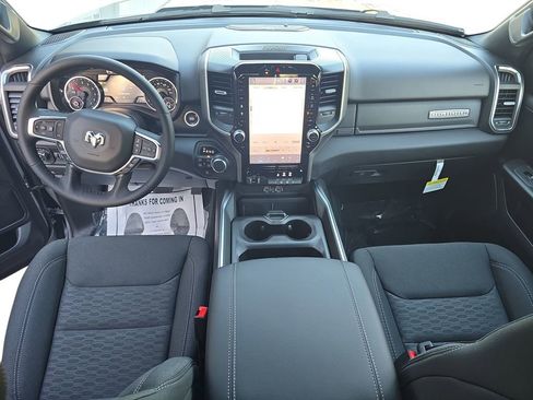 New 2026 RAM 1500 Big Horn AWD/4WD image 9