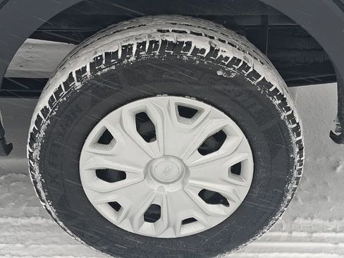 Used 2023 Ford Transit 350 XLT image 11