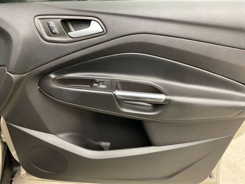 Used 2018 Ford Escape SE w/ SE Sync 3 Package image 26