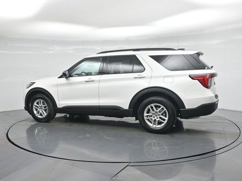 New 2026 Ford Explorer Active RWD image 6