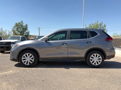 Used 2020 Nissan Rogue S FWD image 2