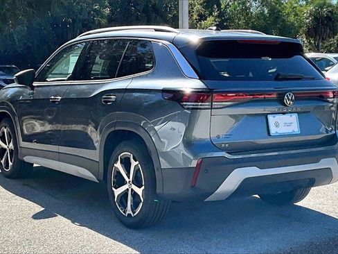 New 2026 Volkswagen Tiguan SE image 7