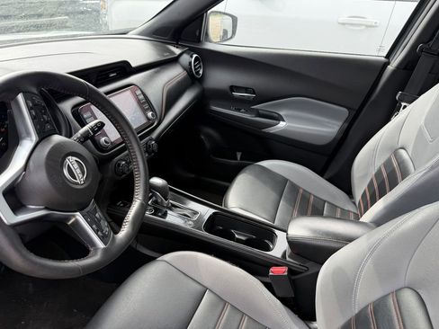 Used 2024 Nissan Kicks SR w/ SR Premium Package FWD image 15