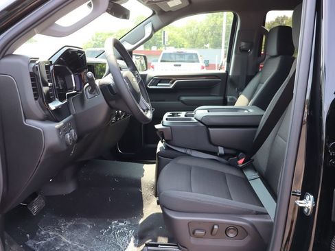 New 2026 Chevrolet Silverado 1500 LT w/ Z71 Off-Road Package AWD/4WD image 7