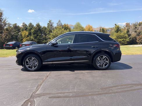 Used 2024 Genesis GV70 2.5T w/ Advanced Package AWD/4WD image 2