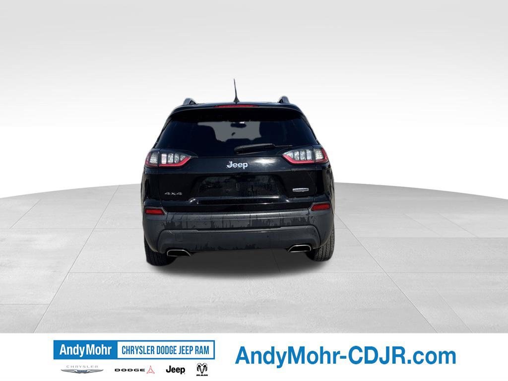 Used 2019 Jeep Cherokee Latitude Plus w/ Cold Weather Group AWD/4WD image 6