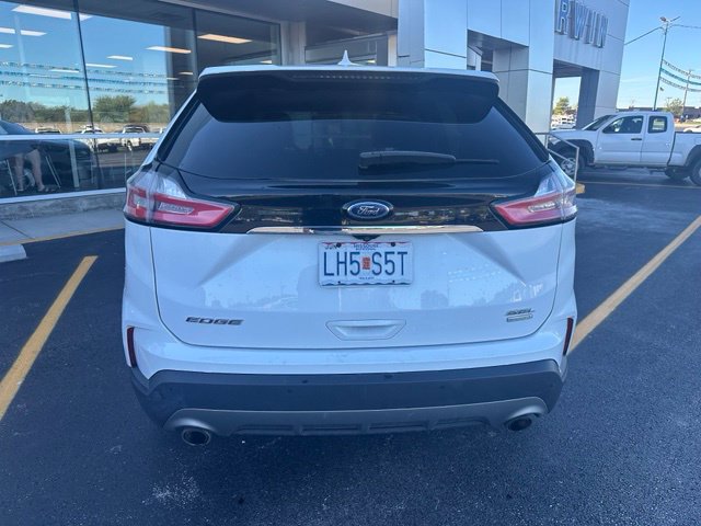 Used 2020 Ford Edge SEL w/ Cold Weather Package FWD image 4