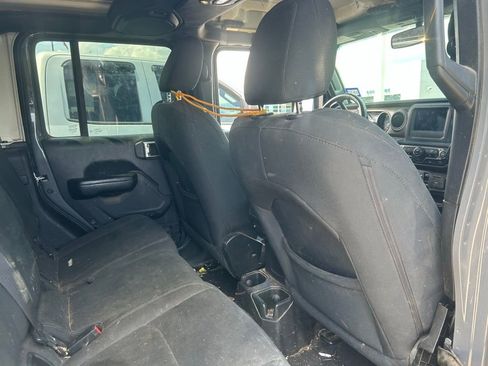 Used 2020 Jeep Gladiator Sport w/ Quick Order Package 24S image 4