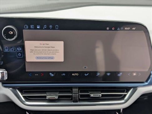 New 2026 Chevrolet Equinox EV LT image 14