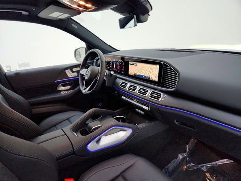 Certified 2025 Mercedes-Benz GLE 350 4MATIC image 24