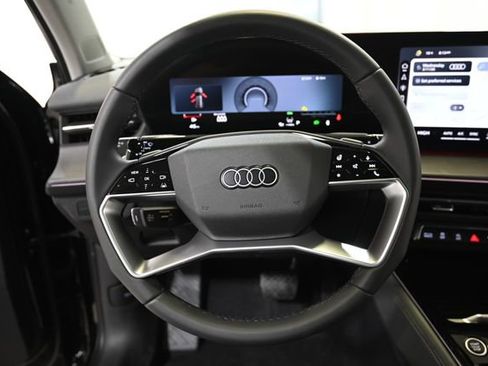 New 2026 Audi Q3 quattro 2.0T AWD/4WD image 4