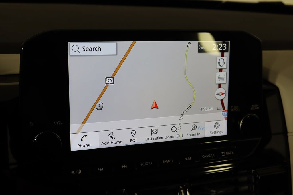 Used 2024 Nissan Pathfinder SL w/ Black Appearance Package FWD image 33