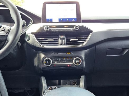 Used 2020 Ford Escape SE FWD image 13
