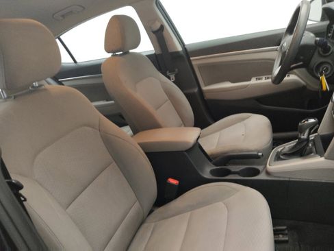 Used 2020 Hyundai Elantra SEL w/ Convenience Package (C2) FWD image 21
