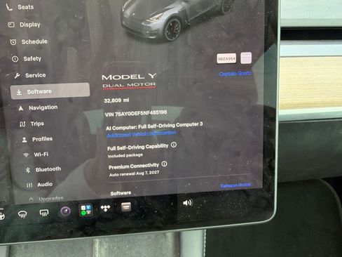 Used 2022 Tesla Model Y Performance AWD/4WD image 11
