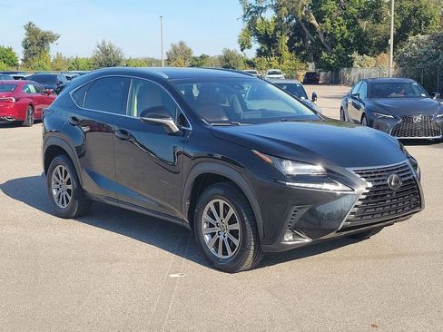 Used 2018 Lexus NX 300 FWD image 9