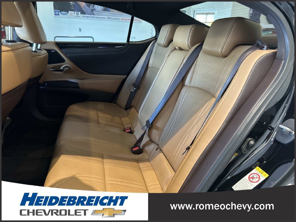 Used 2019 Lexus ES 350 w/ Accessory Package 2 FWD image 12