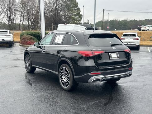 Certified 2025 Mercedes-Benz GLC 300 4MATIC image 5