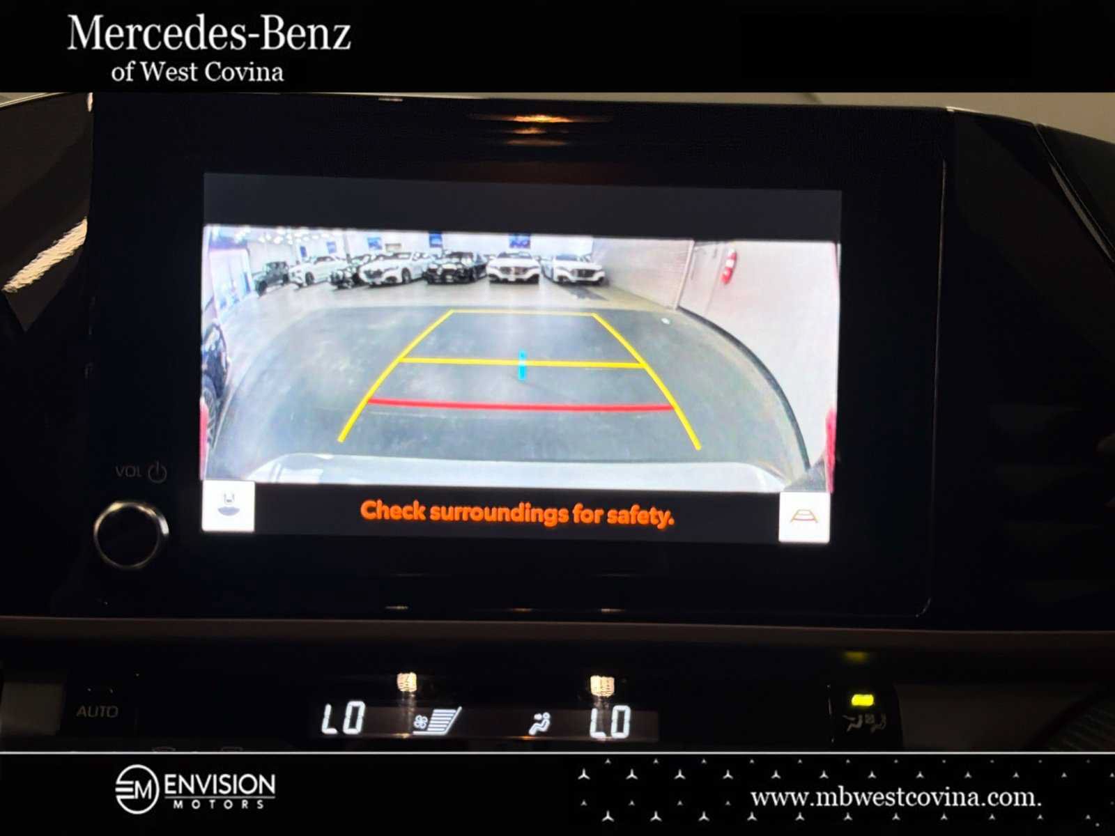 Used 2025 Toyota Camry SE FWD image 32