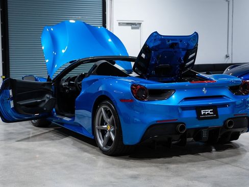 Used 2017 Ferrari 488 Spider RWD image 38