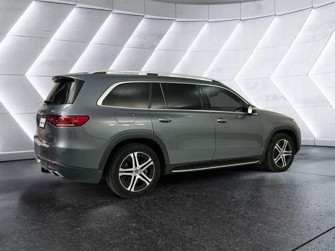Used 2021 Mercedes-Benz GLS 450 4MATIC image 4