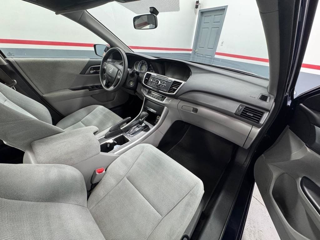 Used 2013 Honda Accord LX image 12