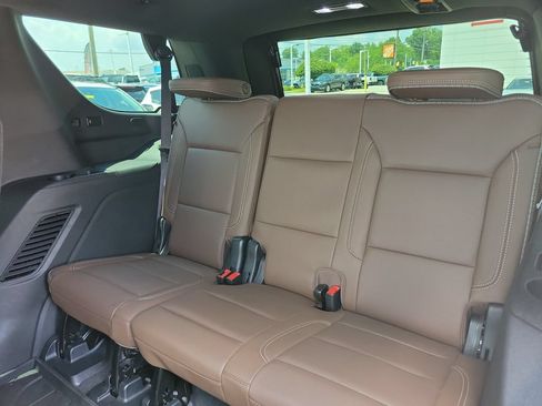 Certified 2023 Chevrolet Tahoe High Country AWD/4WD image 15