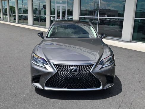 Used 2018 Lexus LS 500 AWD w/ Luxury Package image 4