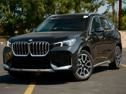 New 2026 BMW X1 xDrive28i w/ Convenience Package AWD/4WD image 1
