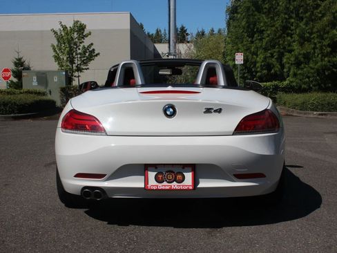 Used 2011 BMW Z4 sDrive30i image 15