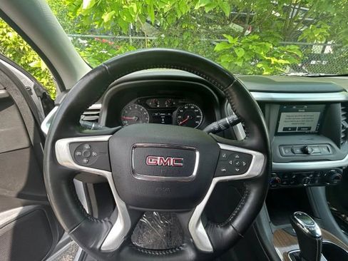Used 2019 GMC Acadia SLE image 20