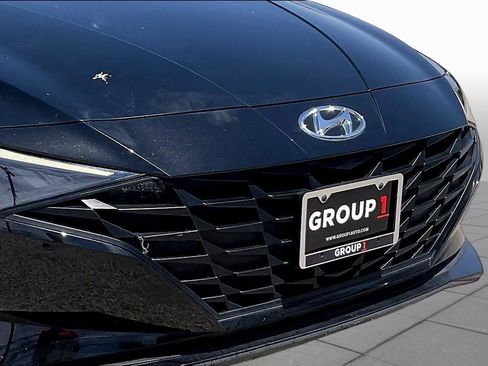 Used 2023 Hyundai Elantra SEL w/ Cargo Package FWD image 29