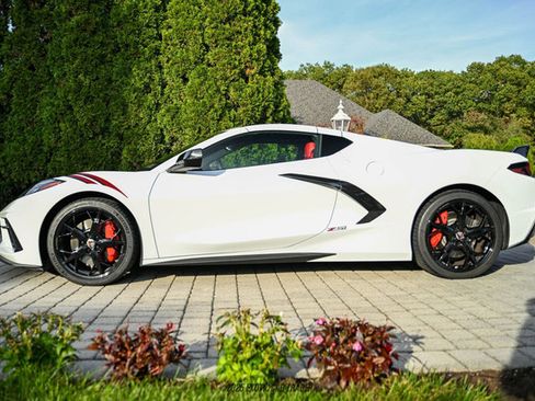 Used 2020 Chevrolet Corvette Stingray Premium Cpe w/ 3LT Preferred Equipment Group image 19