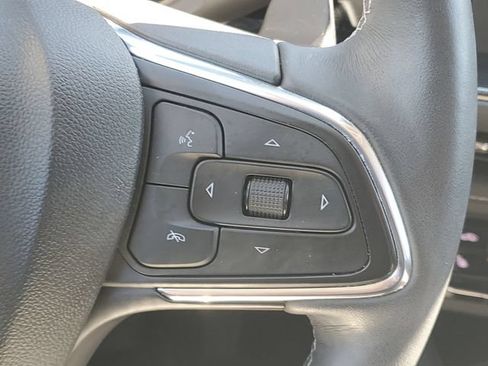 Certified 2022 Buick Envision Preferred FWD image 23