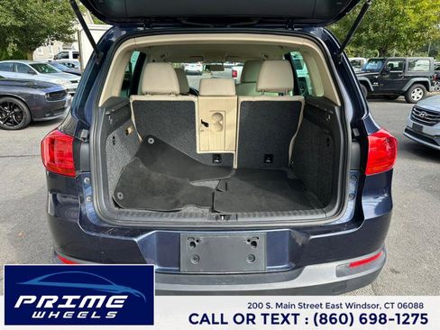Used 2015 Volkswagen Tiguan SE image 11