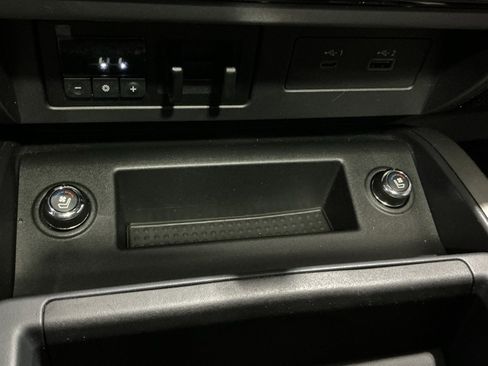 Used 2021 Nissan Titan Platinum Reserve w/ Moonroof Package image 11