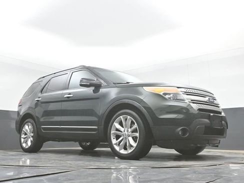 Used 2013 Ford Explorer XLT AWD/4WD image 38