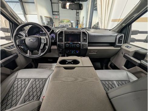 Used 2019 Ford F150 XLT w/ Trailer Tow Package AWD/4WD image 9