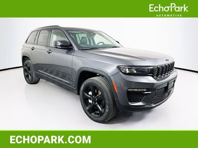 Used 2023 Jeep Grand Cherokee Limited w/ Black Appearance Package