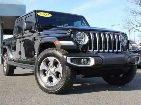 Used 2021 Jeep Gladiator Overland w/ LED Lighting Group image 4