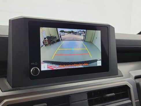 Used 2025 Toyota 4Runner SR5 AWD/4WD image 26