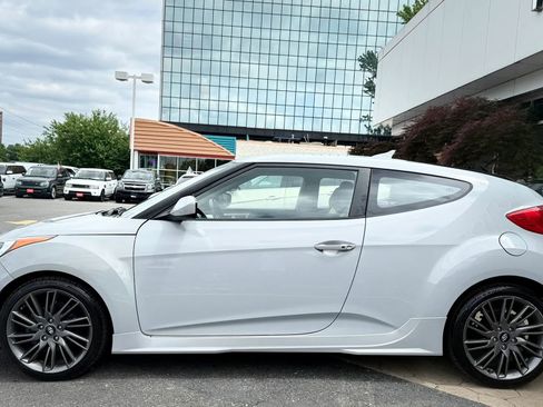 Used 2013 Hyundai Veloster RE:MIX Edition FWD image 4