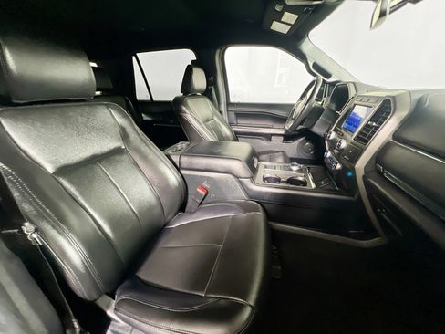 Used 2021 Ford Expedition XLT RWD image 30