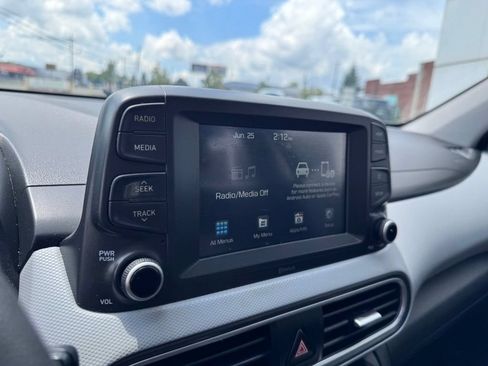 Used 2021 Hyundai Kona SE AWD/4WD image 15