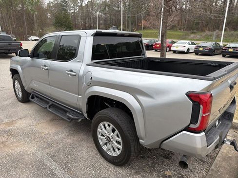 Used 2024 Toyota Tacoma SR5 image 2