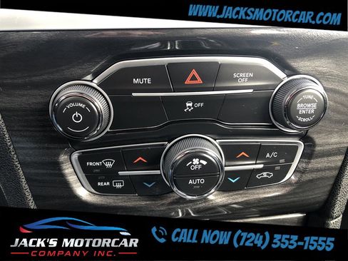 Used 2022 Chrysler 300 Touring w/ Sport Appearance Package image 17