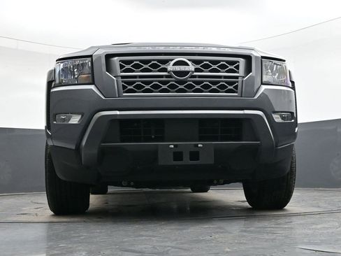 Used 2024 Nissan Frontier SV w/ Technology Package image 40